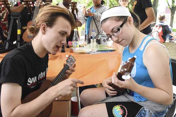 Ukulele lesson at Make Music Fort Wayne 2017